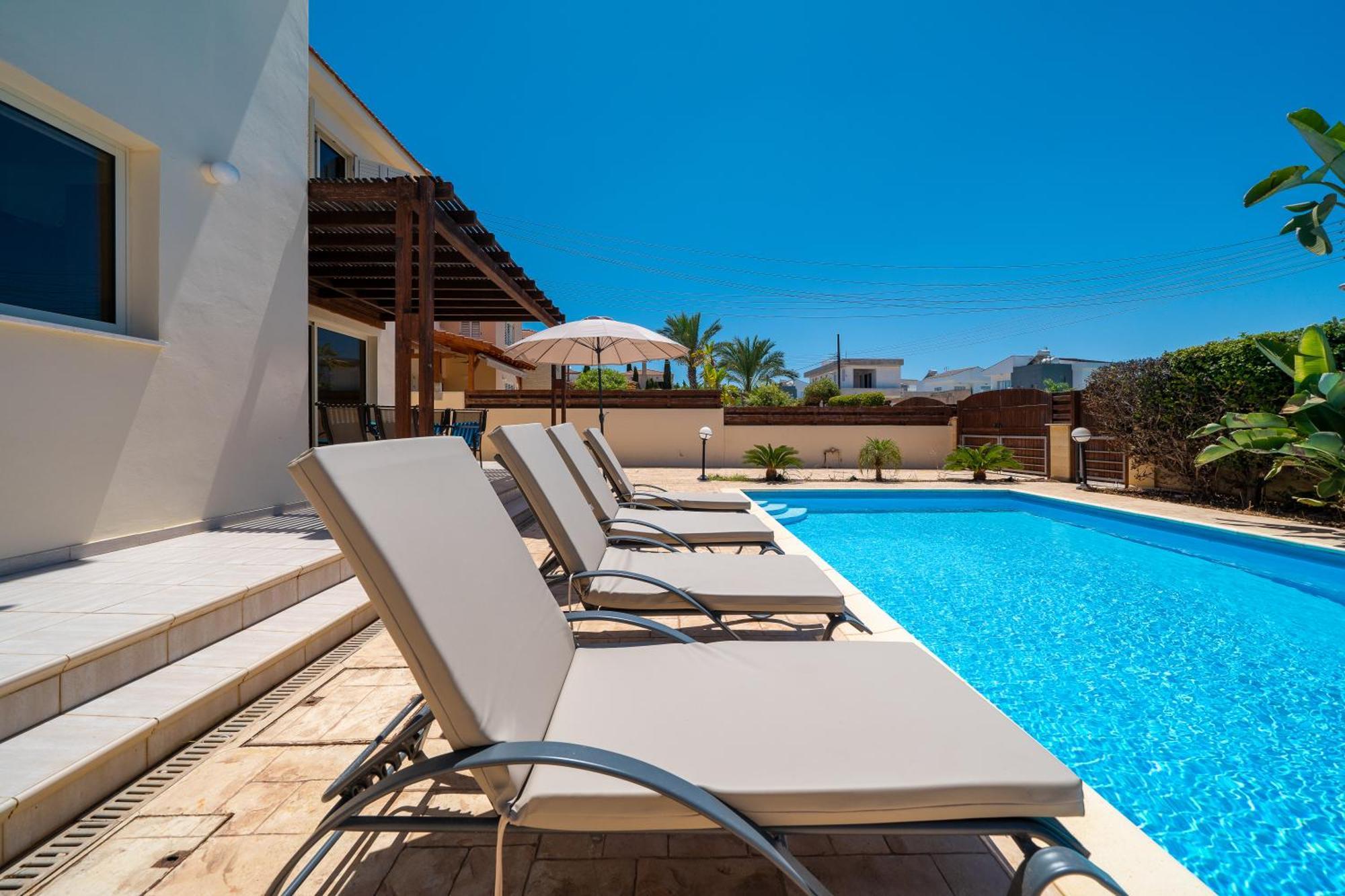 Atlantica 4 Bedroom Villa Near The Beach Protaras Esterno foto